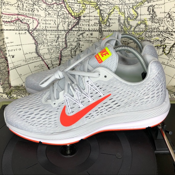 Nike Shoes - Nike Zoom Windflow 5 women’s size 10 new